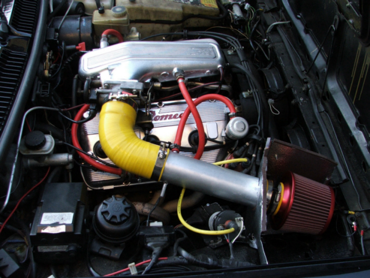 Engine bay small pic 1.jpg