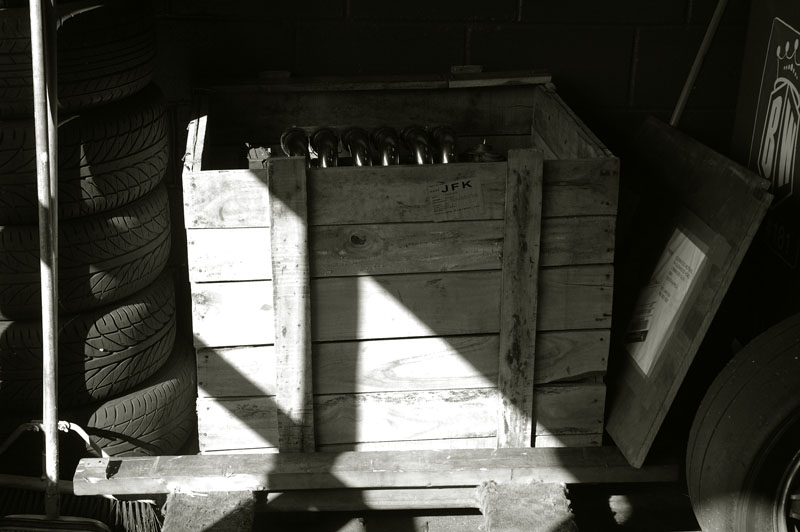 crate_open01.jpg