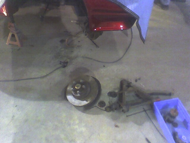 Brakes & front suspesion removed.JPG