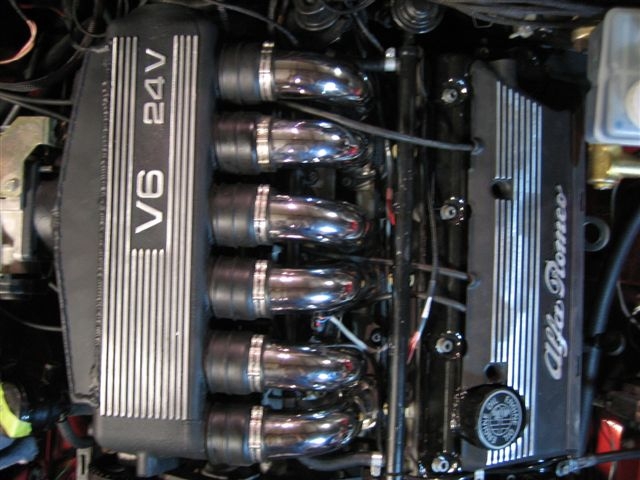 Alfa Engine with Valve Cover #3.JPG