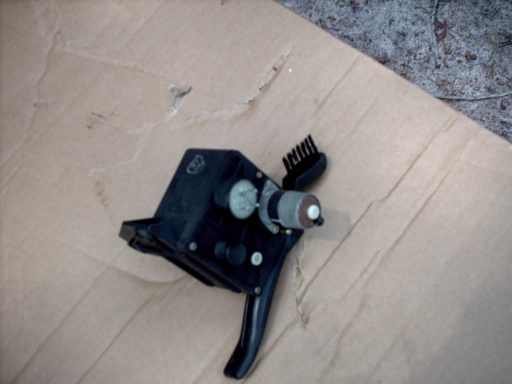Alfa Elec Part - What is this 1.jpg