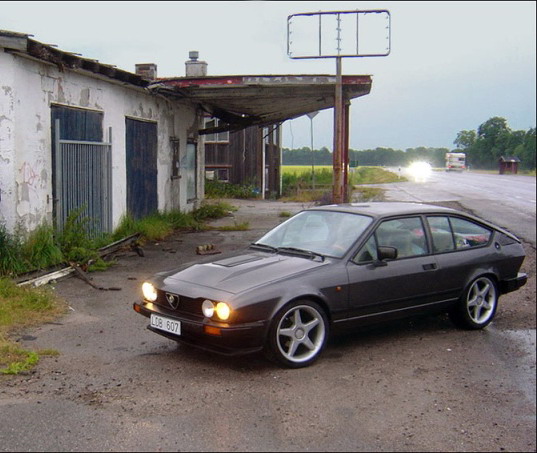 Pic of my GTV6. It really deserves more that 160hp.. :/