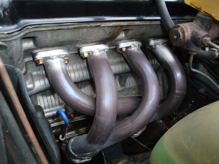 Exhaust manifold.JPG