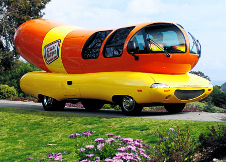 weinermobile1247164189.jpg