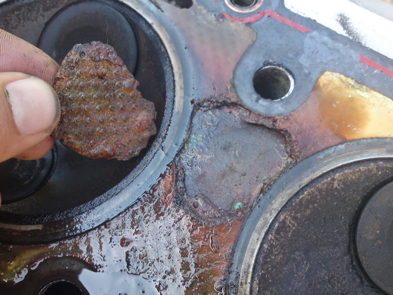 This piece had fallen off &gt; water was leaking into No5 combustion chamber