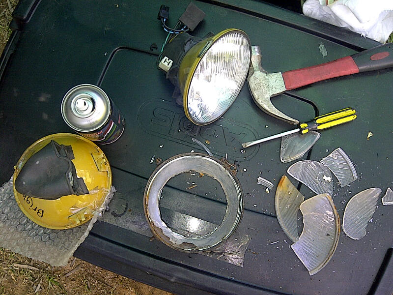 headlightbreakkglass.jpeg
